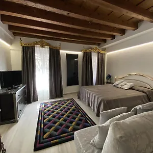Ln Homes - San Marco Canal View Appartement Venise